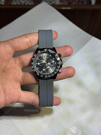 OULINI LUXURY CHRONOGRAPH  BUILT TO IMPRESS