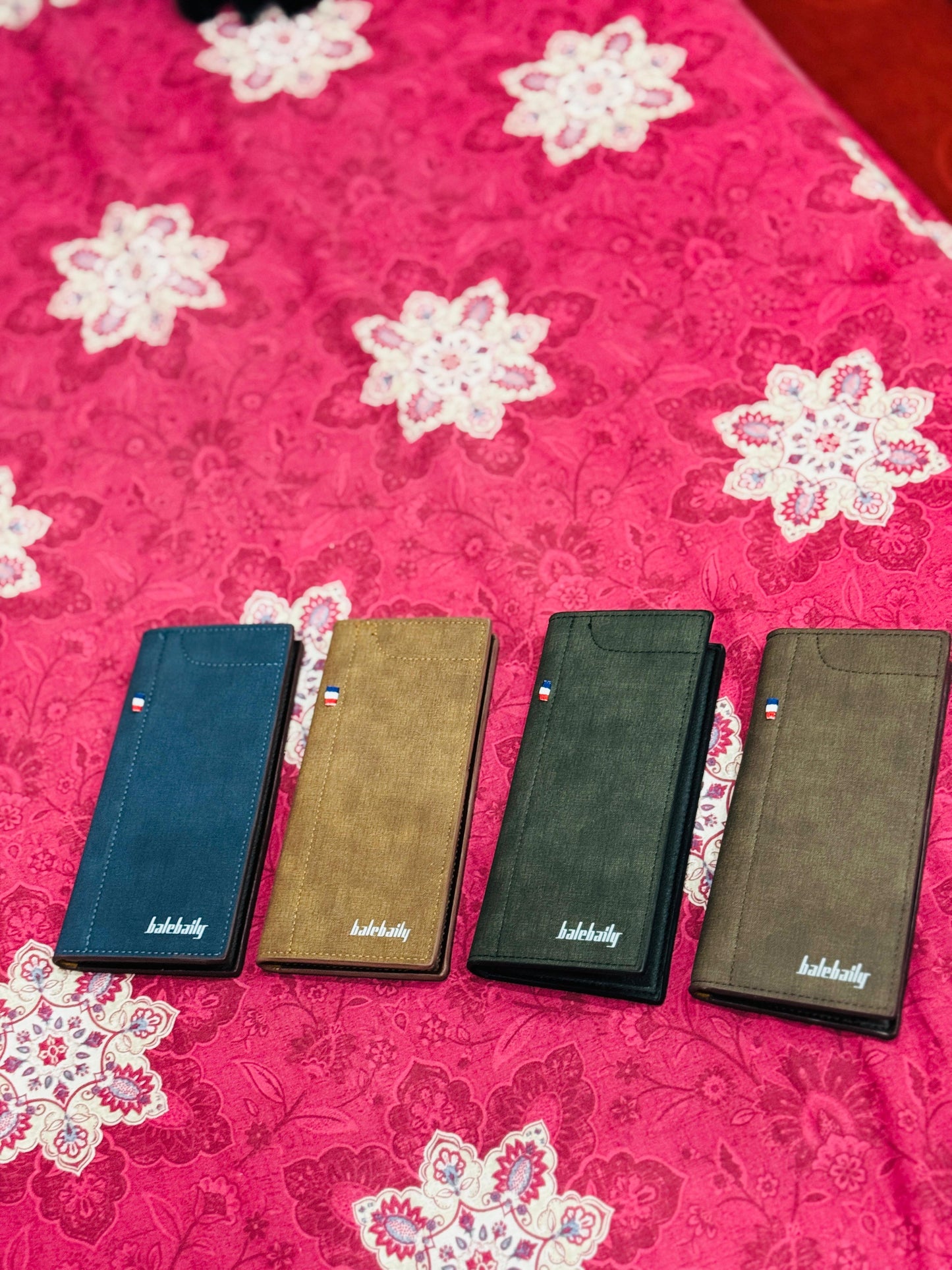 Very Amazing Quality pure  👍 Long Wallet for Men and Women (2000+ Sold😍)